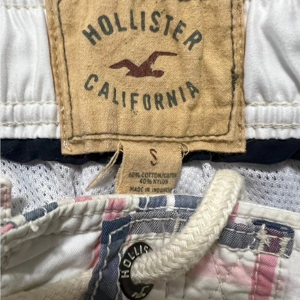 Hollister California White Blue Pink Plaid Swimshorts, Men's Size S